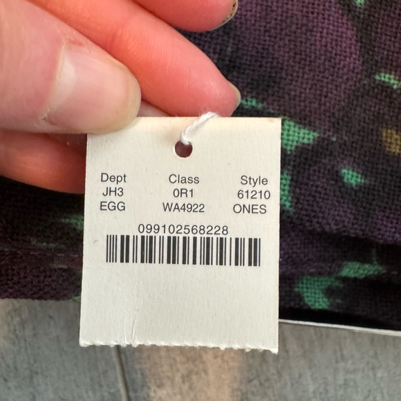 NWT J. Crew women’s wool scarf purple floral - Picture 4 of 5